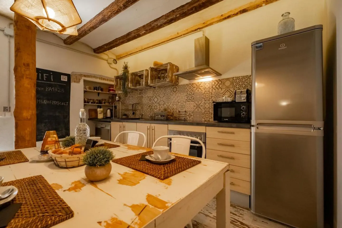 Apartamento En El Corazon De Tarragona. Planta Baja Con Patio.
