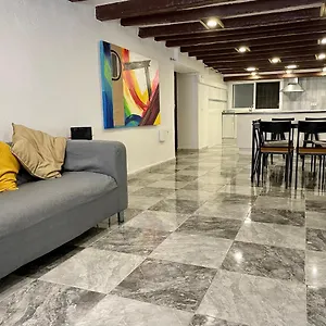 Espacioso Piso Con Entrada Independiente En Part Alta De Tarragona! Appartement