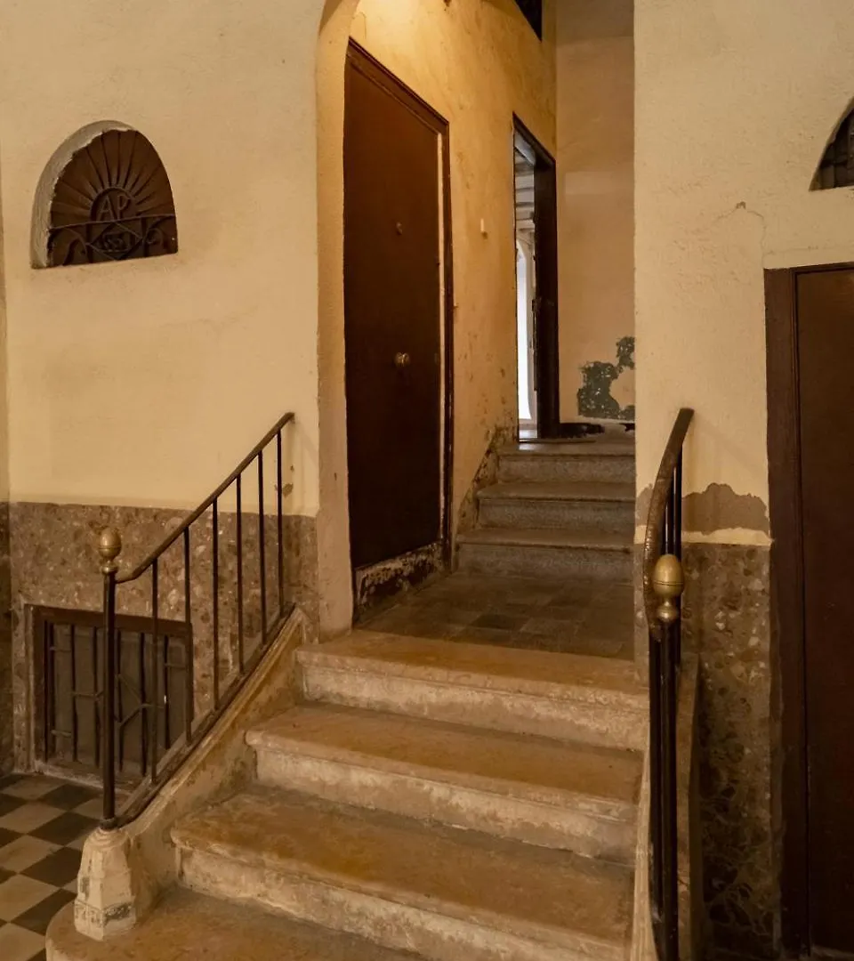 아파트 Apartamento En El Corazon De Tarragona. Planta Baja Con Patio. 스페인